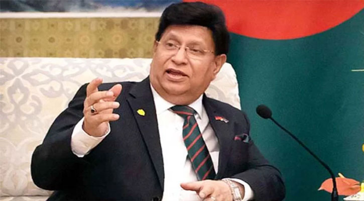 দুর্নীতিগ্রস্ত কর্মকর্তাদের বদলি কোনো শাস্তি হতে পারে না: মোমেন